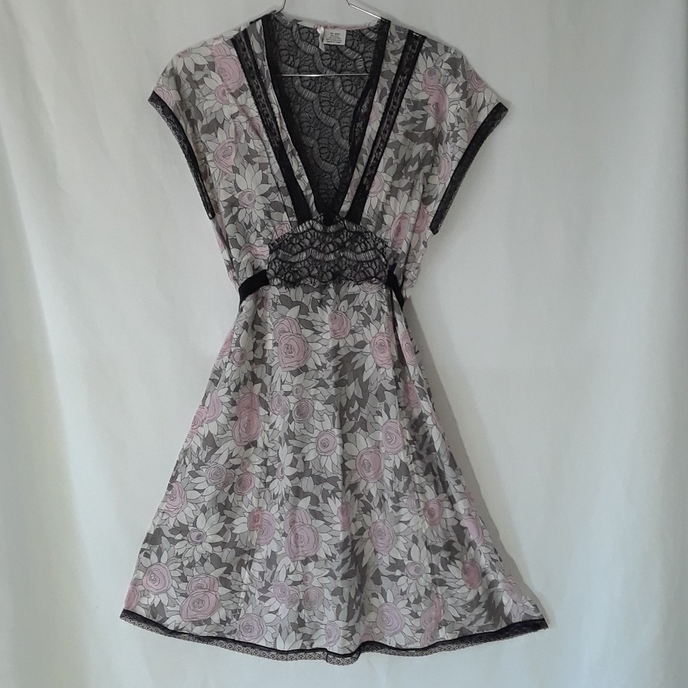 Tom K Nguyen size 10 V Neck floral sheer dress